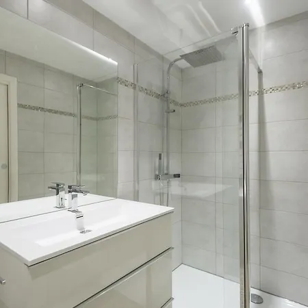 Apartment Centre Plage Du Midi Cannes